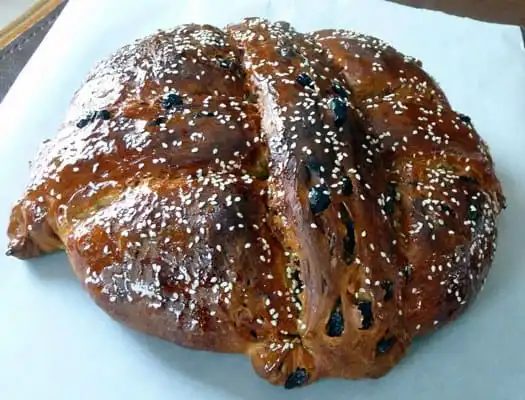 Greek Celebration Bread – Christopsomos