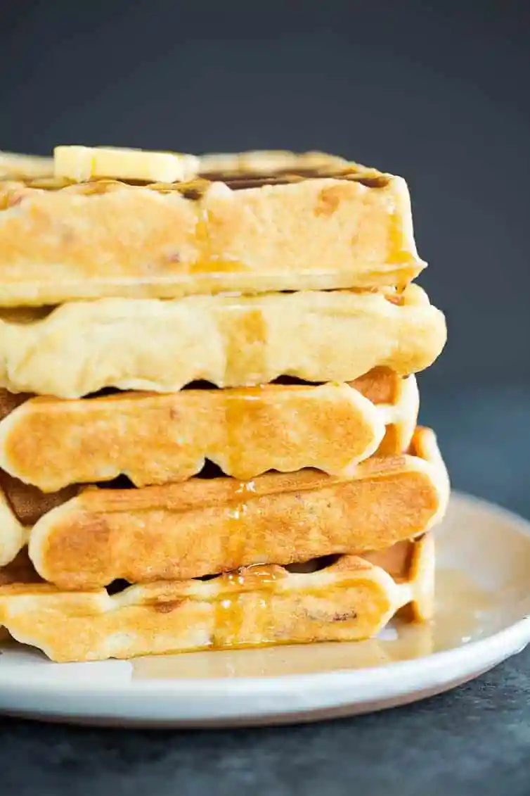 Brown Sugar-Bacon Buttermilk Waffles!