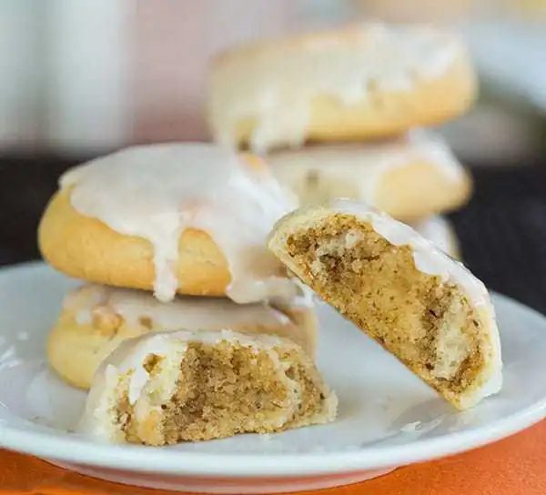 Italian Walnut Pillow Cookies