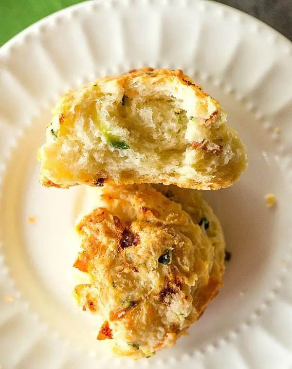 Cheesy Zucchini and Sun-Dried Tomato Scones |