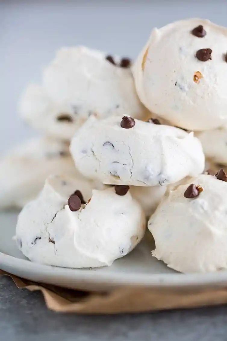 Chocolate Chip Meringue Cookies