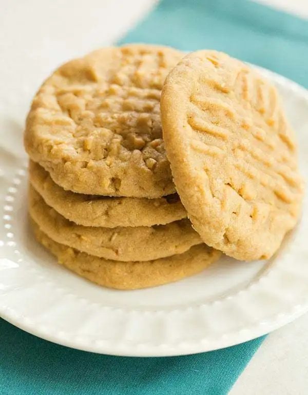 Chunky, Chewy Peanut Butter Cookies