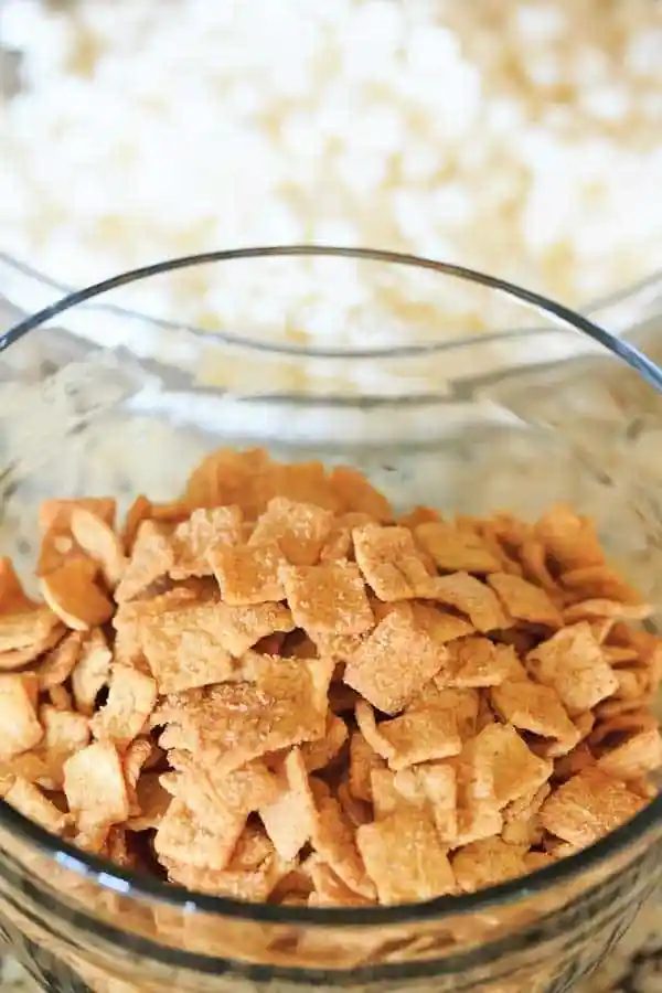 Cinnamon Toast Crunch Marshmallow Treats