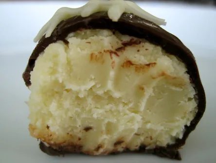 Daring Bakers: Cheesecake Truffles