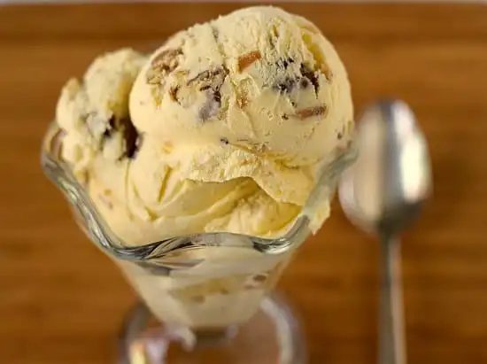 Date, Rum & Pecan Ice Cream