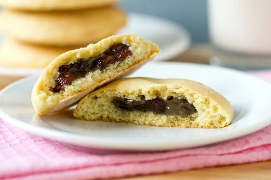 Filled Raisin Cookies