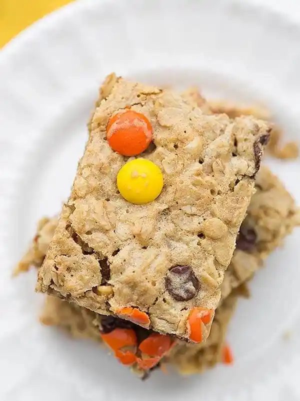 Flourless Peanut Butter-Chocolate Chip Oat Bars
