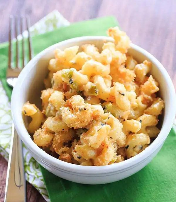 Hatch Chile Mac and Cheese - Perfectly cheesy with a kick! |
