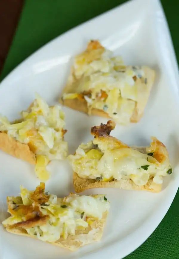 Hot Artichoke-Fontina Dip