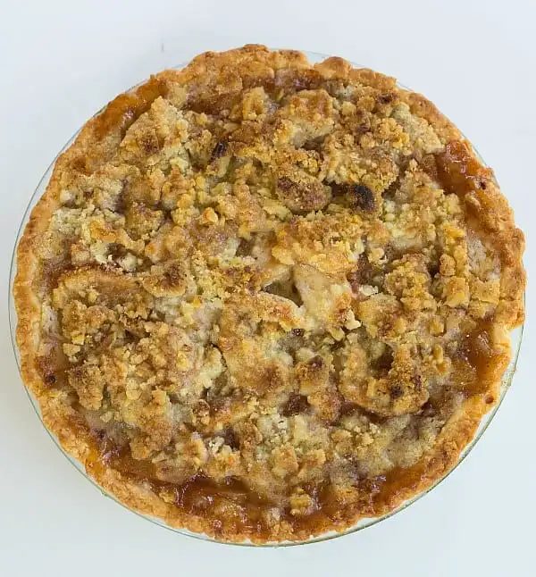 Maple-Apple Pie with Walnut Crumb Topping | #recipe