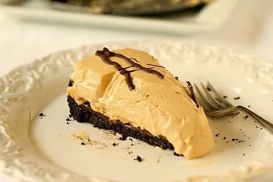 No-Bake Creamy Peanut Butter Pie