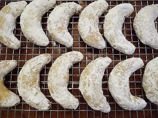 Nut Crescents