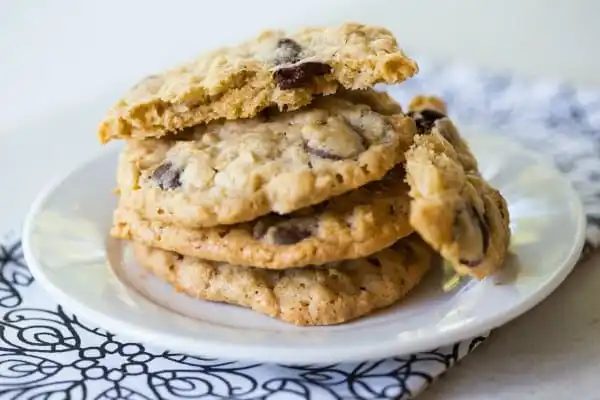 Oatmeal-Dark Chocolate Chip & Coconut Cookies