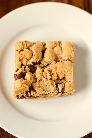 Peanut Butter Chocolate Chip Cookie Bars