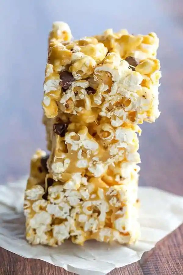 Peanut Butter & Marshmallow Popcorn Bars