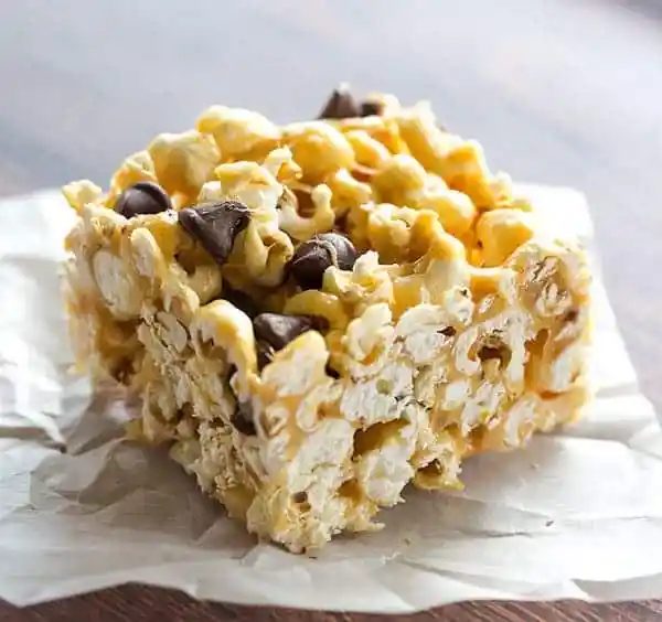 Peanut Butter & Marshmallow Popcorn Bars