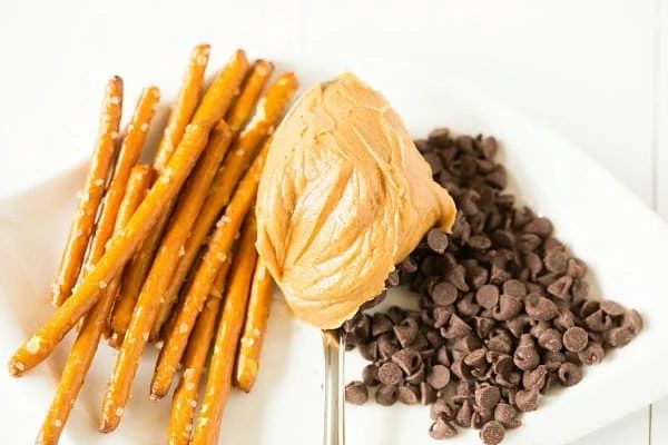 Peanut Butter-Pretzel Chocolate Chip Cookies