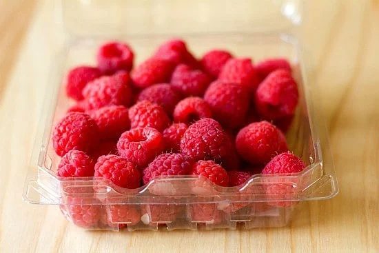 Raspberry Streusel Bars