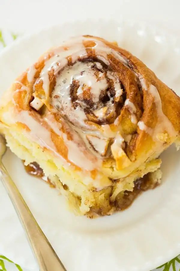Salted Caramel Apple Cinnamon Rolls |