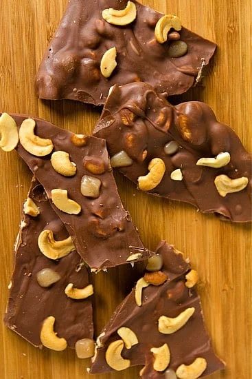 Salted Caramel Cashew Bark
