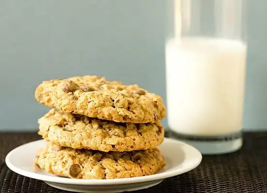 Salted Espresso Oatmeal Chocolate Chip Cookies