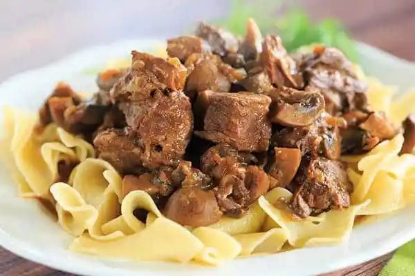 Slow Cooker Beef Stroganoff