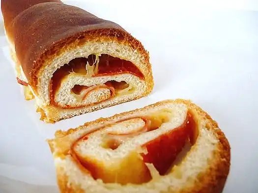 Soft Cheese and Pepperoni Bread