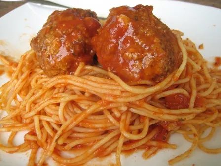 Spaghetti & Meatballs
