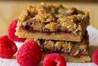 Buttery Raspberry Crumble Squares