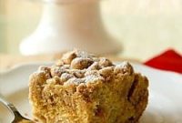 Sweet and Tart Rhubarb Crumb Cake