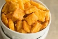 Crispy Homemade Cheese Crackers