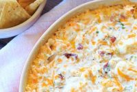 Hot and Gooey Bacon Cheese Dip