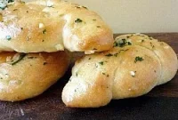 Irresistible Garlic Knots