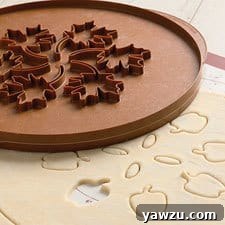 King Arthur Flour Double Sided Pie Topper - Autumn design, showing intricate leaf and harvest motifs for pie decoration.