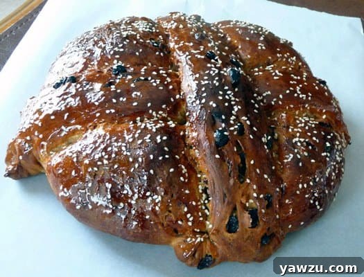 Loaf of Christopsomos.