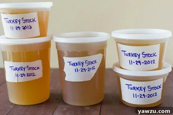 How to Make Turkey Stock by @browneyedbaker :: www.browneyedbaker.com