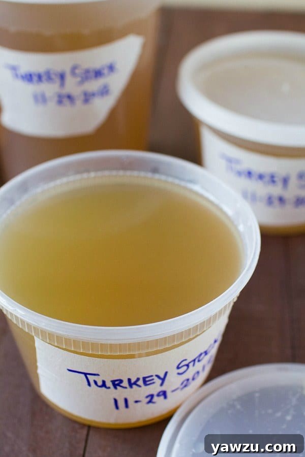 How to Make Turkey Stock by @browneyedbaker :: www.browneyedbaker.com