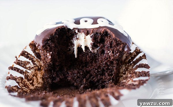 Delicious Homemade Hostess Cupcakes