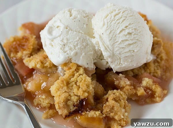 Delicious Rhubarb-Ginger Crumble - A Perfect Spring Dessert