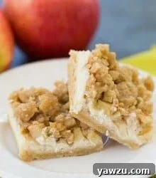 Apple Cheesecake Crumb Bars