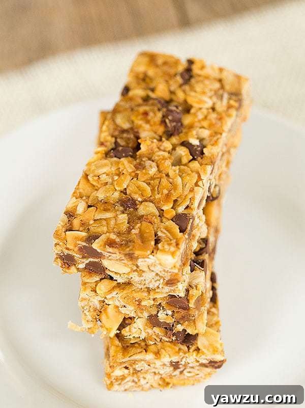 Chewy Peanut Butter-Chocolate Chip Granola Bars - Super easy and so much better than store-bought!
