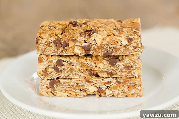 Chewy Peanut Butter-Chocolate Chip Granola Bars - Super easy and so much better than store-bought!