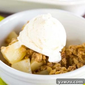 Delicious Pear Crisp, a perfect dessert for fall
